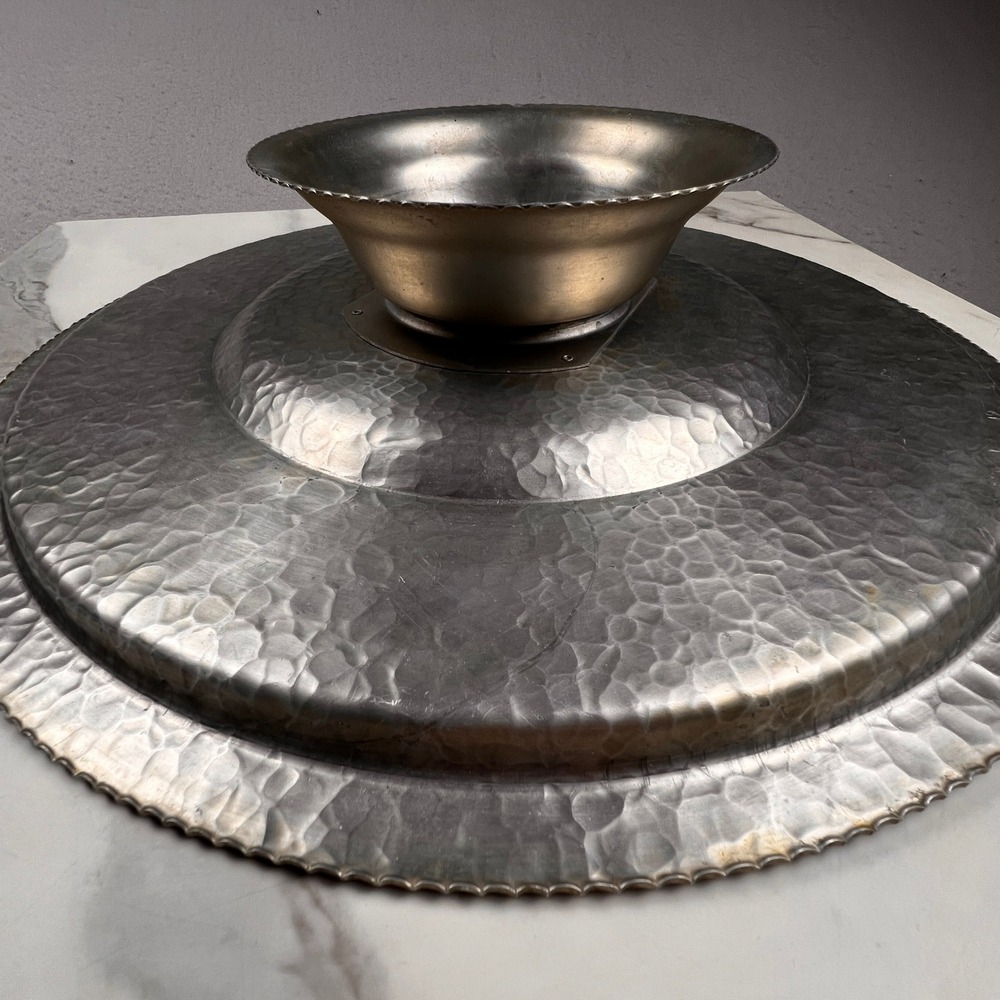 Vintage Hammered Aluminum Footed Serving Tray Silver Tulip Floral Scalloped 14.5 - Picture 8 of 16